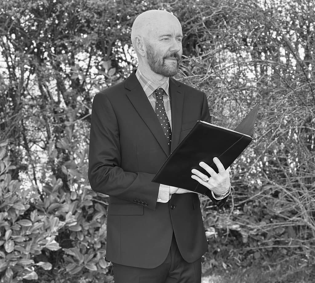 Accredited Celebrant and Registrar available for Funeral Services in the Somerset area.