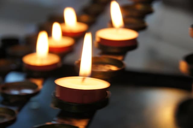 Glastonbury funeral services provider covering Somerset, Wiltshire and the neighbouring counties. Get in touch today!